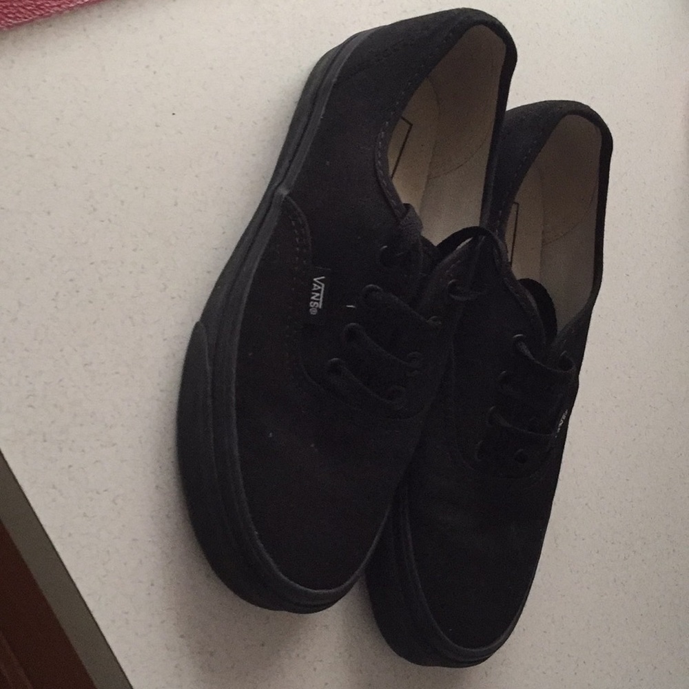Black vans women’s 6.5 men’s 5
